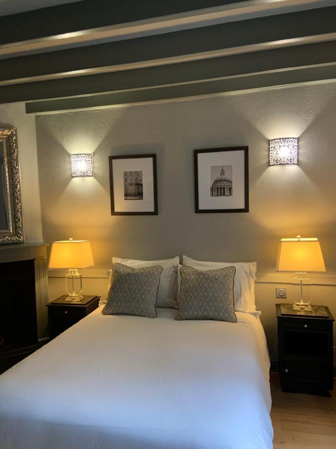 Le Petit Manoir Bed and Breakfast Brux Exteriör bild