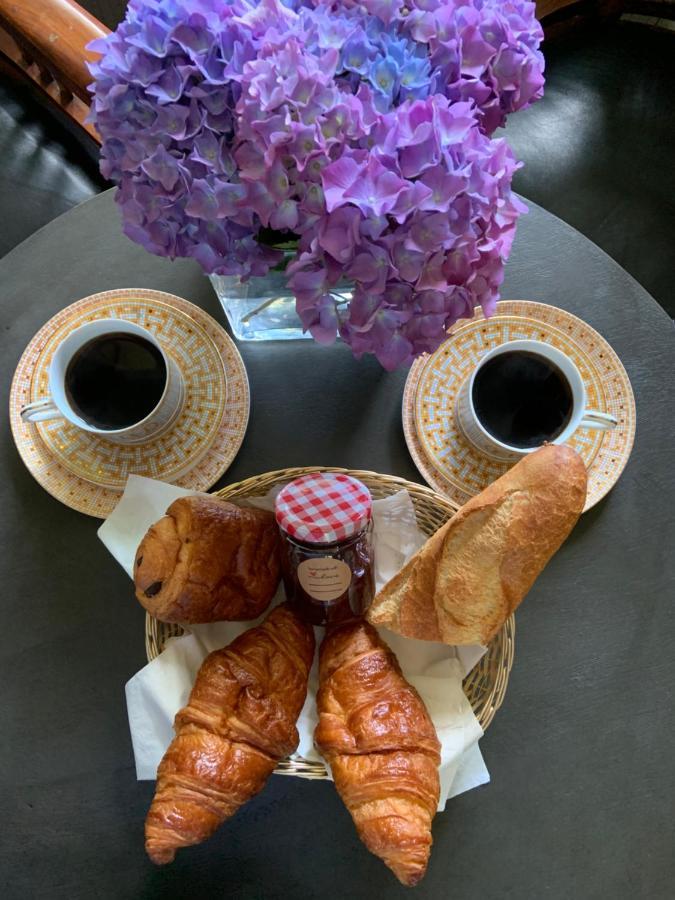 Le Petit Manoir Bed and Breakfast Brux Exteriör bild