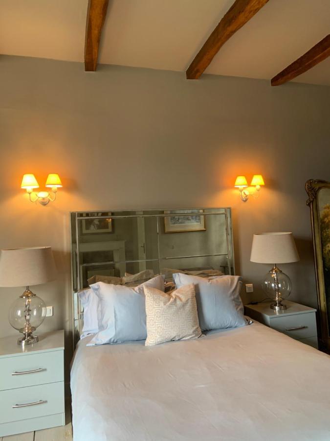 Le Petit Manoir Bed and Breakfast Brux Exteriör bild