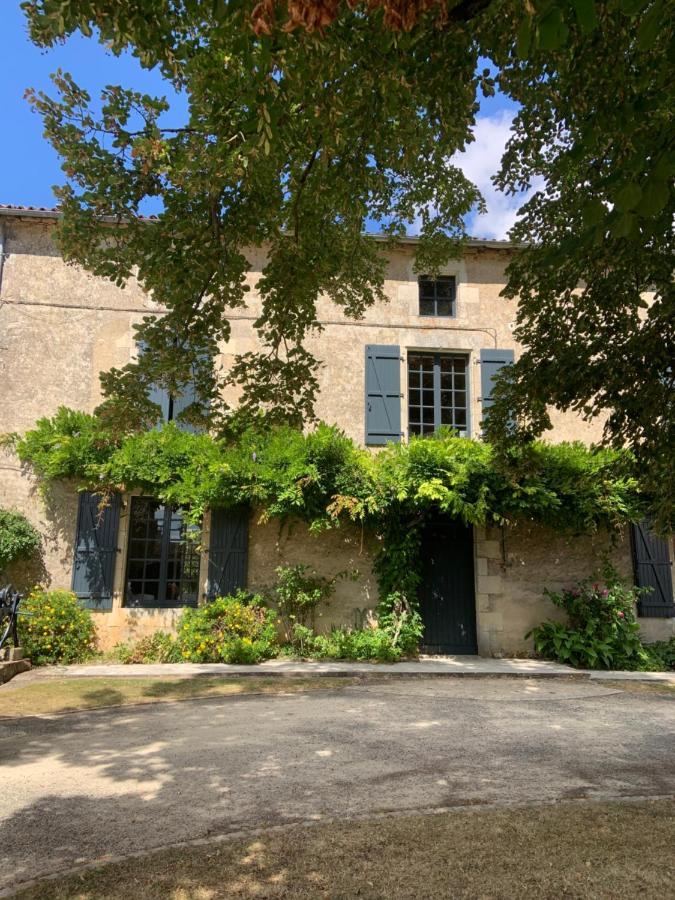 Le Petit Manoir Bed and Breakfast Brux Exteriör bild